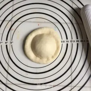 Make Lion bread step 5