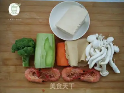 Make Nutritional vegetable soup step 0