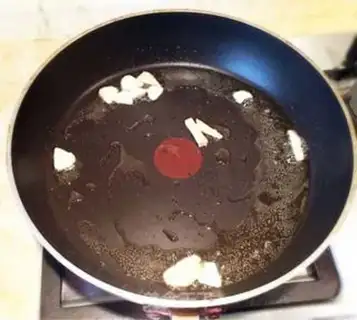 Make Shrimp-skinned fish step 1