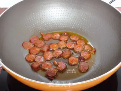 Make Sausage fried rice step 1