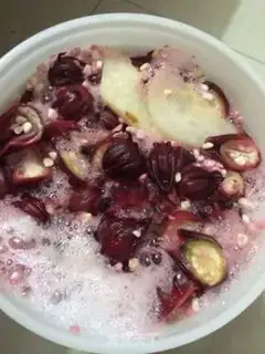 Make Pear yeast step 5