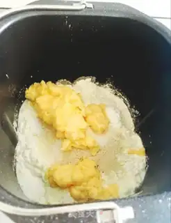 Make Super soft soup and milk toast step 2