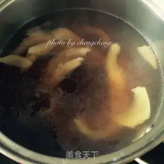 Make Pork claws step 2