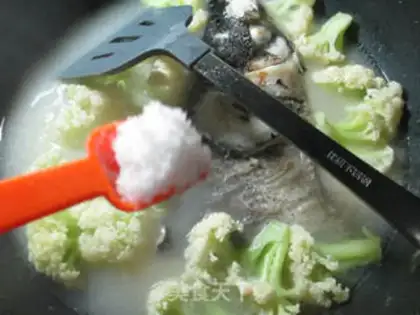 Make Fish head soup step 6