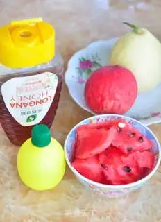 Make Watermelon peach juice step 0