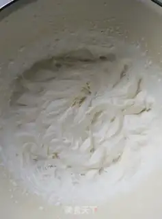 Make Strawberry cheese mousse step 2