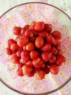 Make Big strawberries jam step 0