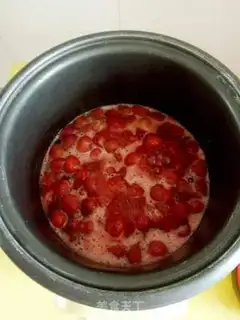 Make Big strawberries jam step 4