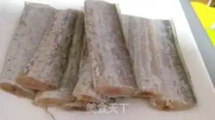 Make Fried Ribbon Fish step 1