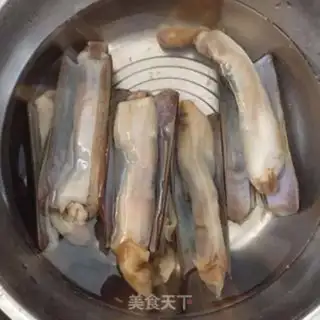 Make Garlic fan steams the king step 2