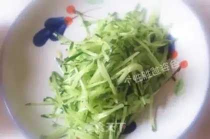 Make Spicy and cold noodles step 5