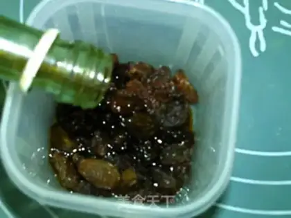 Make Chestnut caterpillar bread step 8