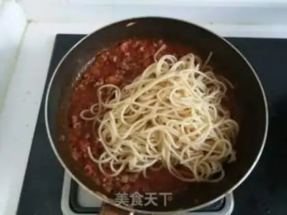 Make Tomato sauce pasta step 6