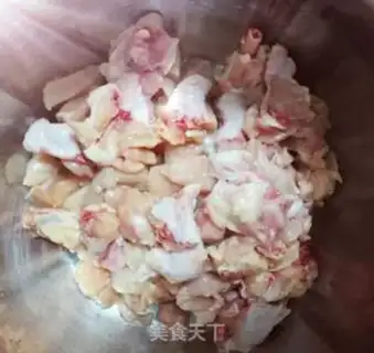 Make Frozen chili chicken step 1