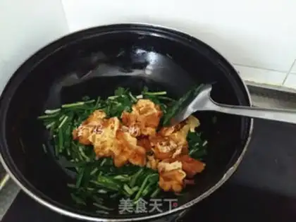 Make Onion fried eggs step 6