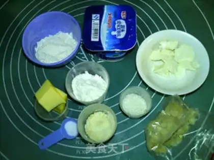 Make Yogurt cheese snack step 1