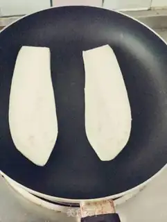 Make A flat pan with a cold hand tore step 1