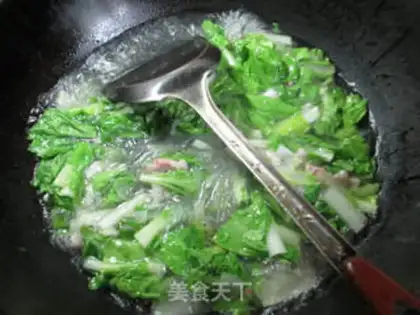 Make A flat pan with a cold hand tore step 3