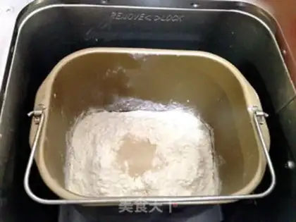 Make Double-berries milk hand tore step 3