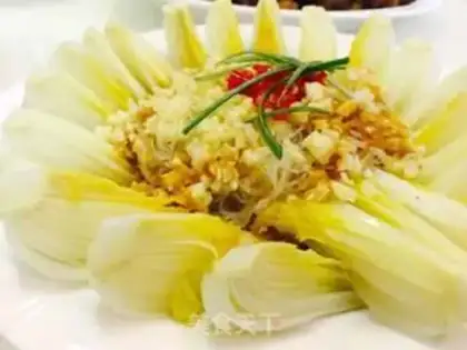 Make Garlic fan dolls step 0