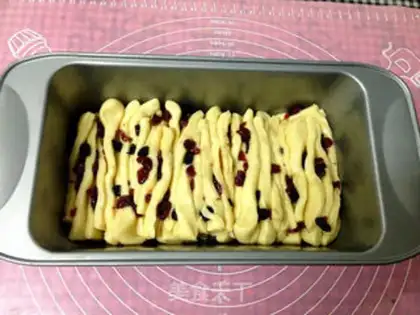 Make Double-berries milk hand tore step 13