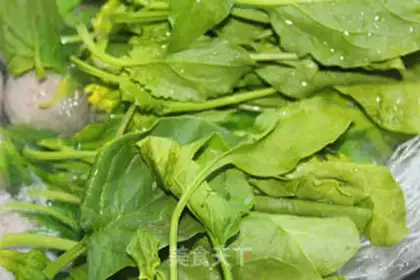 Make Spinach fan meatball soup step 6