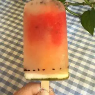 Make Watermelon popsicle step 4