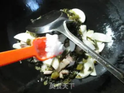 Make Pork sour sauce step 5
