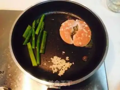 Make Lemon honey garlic chicken chest step 3