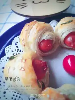 Make Sour sausage rolls step 5