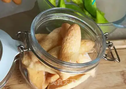 Make Finger crackers step 3
