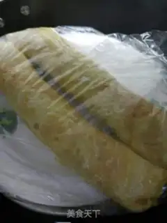 Make Egg rolls step 4