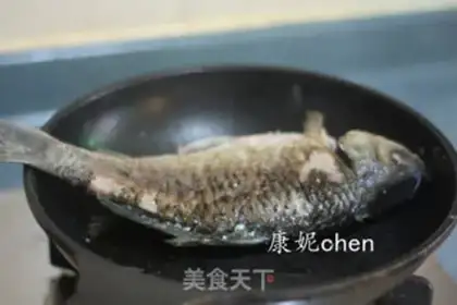 Make Soy sauce fish soup step 5