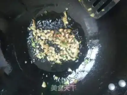 Make Tomato eggs for noodles step 3