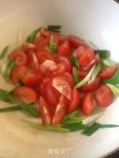 Make Tomato egg soup step 1