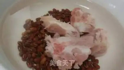 Make Wet red bean bone soup step 1
