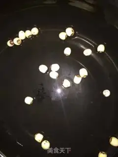 Make Silver ear soup step 1