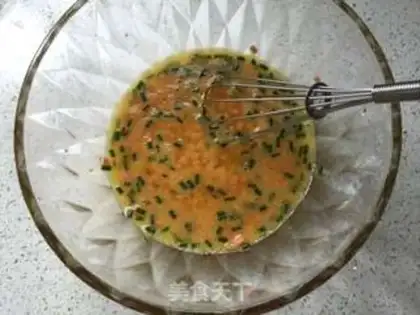 Make Japanese thick egg fever step 1