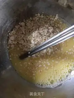 Make oatmeal eggcake step 1