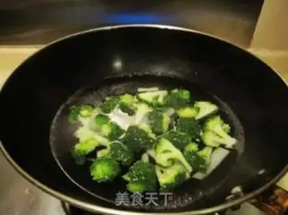 Make Shrimp with broccoli step 0