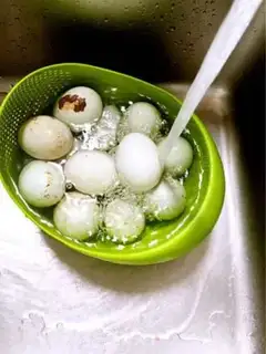 Make A duck egg step 0