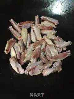 Make Potato curry chicken wings step 1