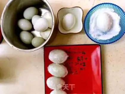 Make A duck egg step 4