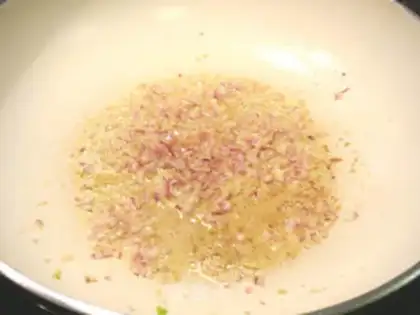 Make Easy pizza sauce step 1