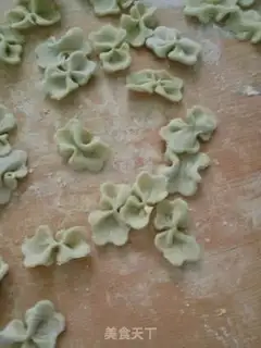 Make Autumn butterflies step 4