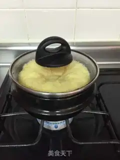 Make The stone pot steams eggs step 5