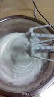 Make Almond honey cake step 2