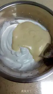 Make Almond honey cake step 9