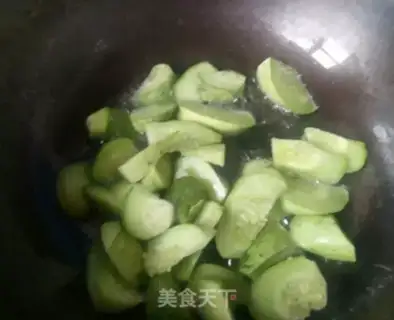 Make cucumber sauerkraut step 3
