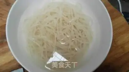 Make Spicy noodles step 3